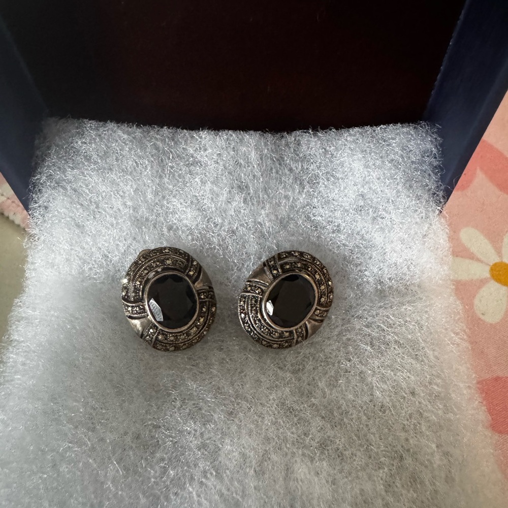 Vintage-Style Black onyx Silver Earrings